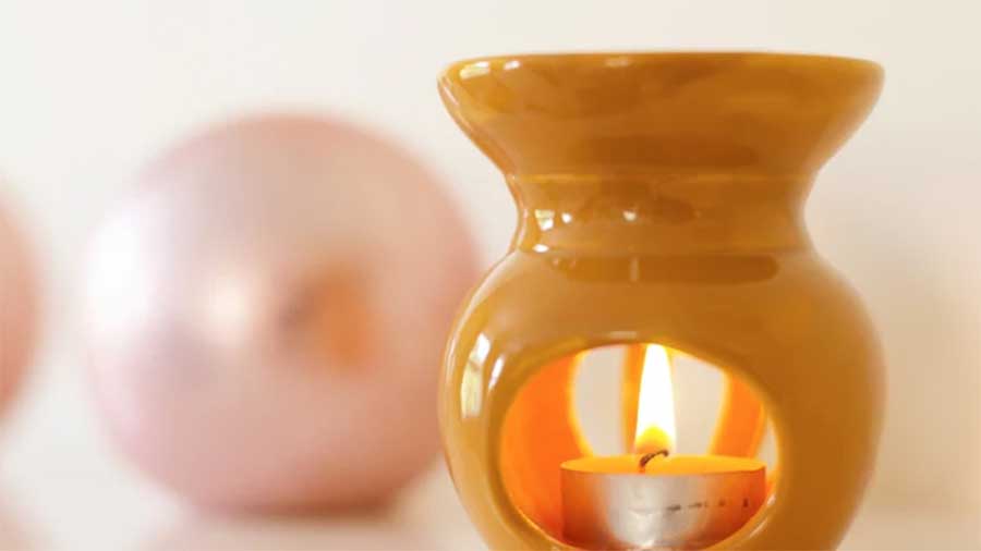 How to Use Wax Melts with an Oil Burner