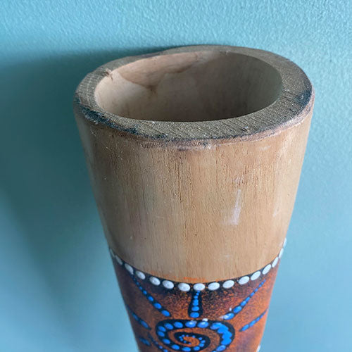 Melaya didgeridoo close up open end
