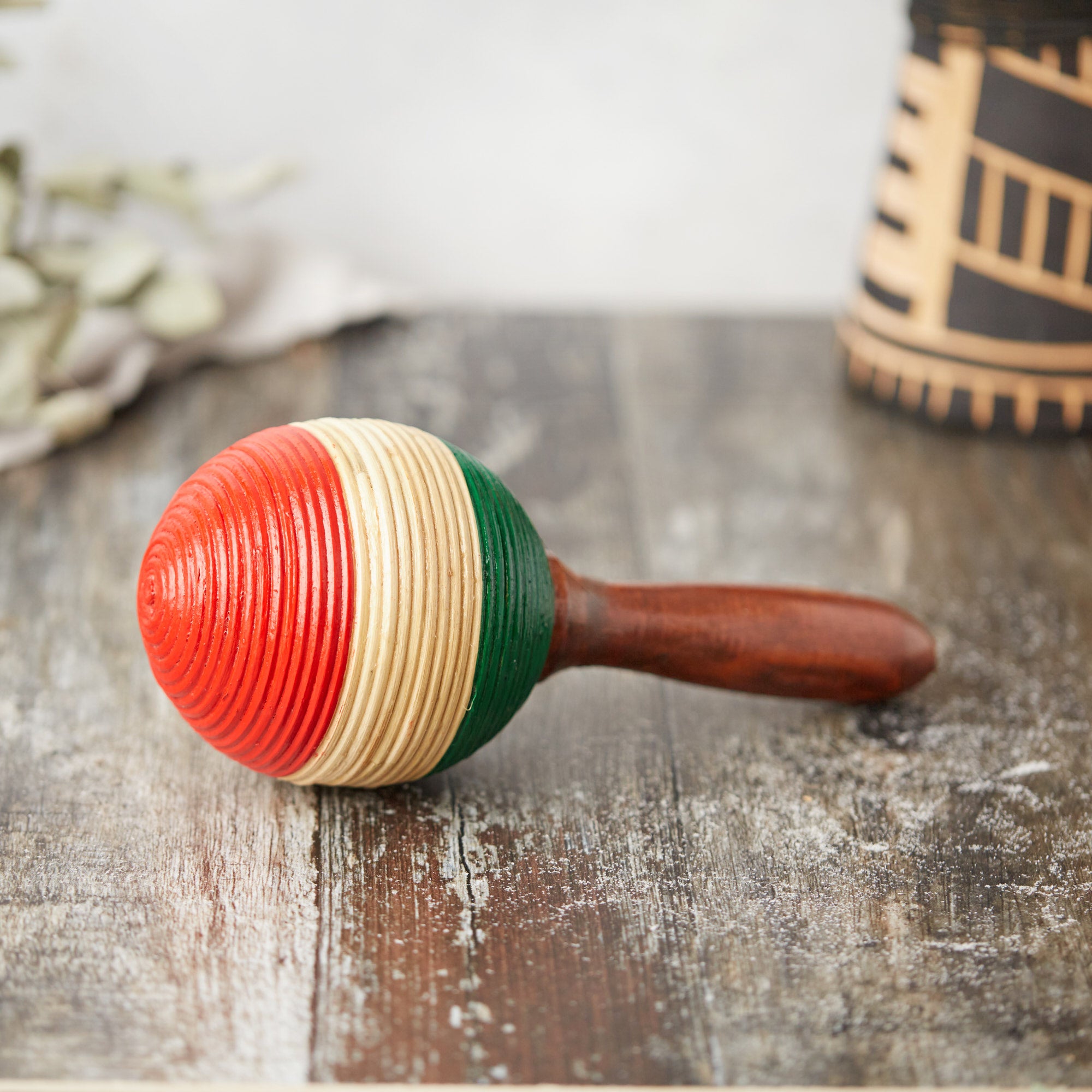 Italian coloured suko rattle rattan with wood handle