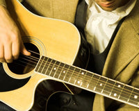 13 Of The Greatest And Most Famous Acoustic Guitar Players Of All Time