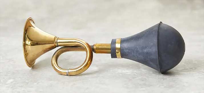 Retro brass honky horn from Indian