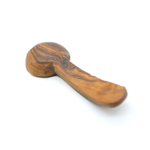 small scoop olive wood spice spoon bottom