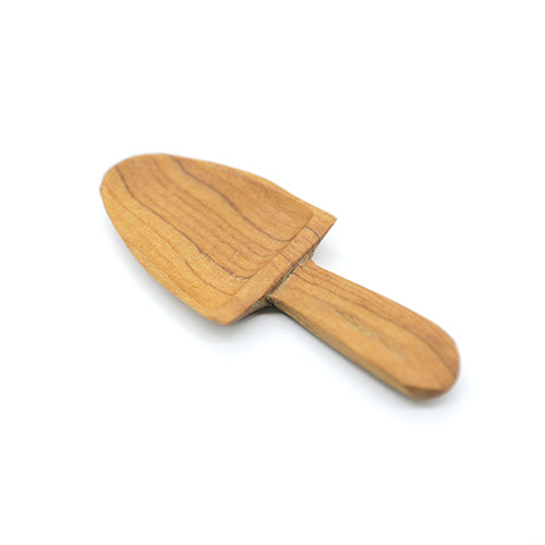 Spade olive wood spice spoon top