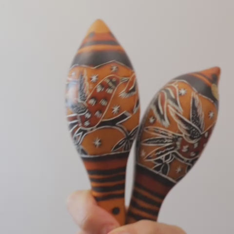 Pair of gourd tarma shakers sound demonstration video